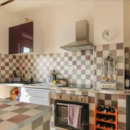Alloggio Incantevole Con Parcheggio Privato Apartment *
